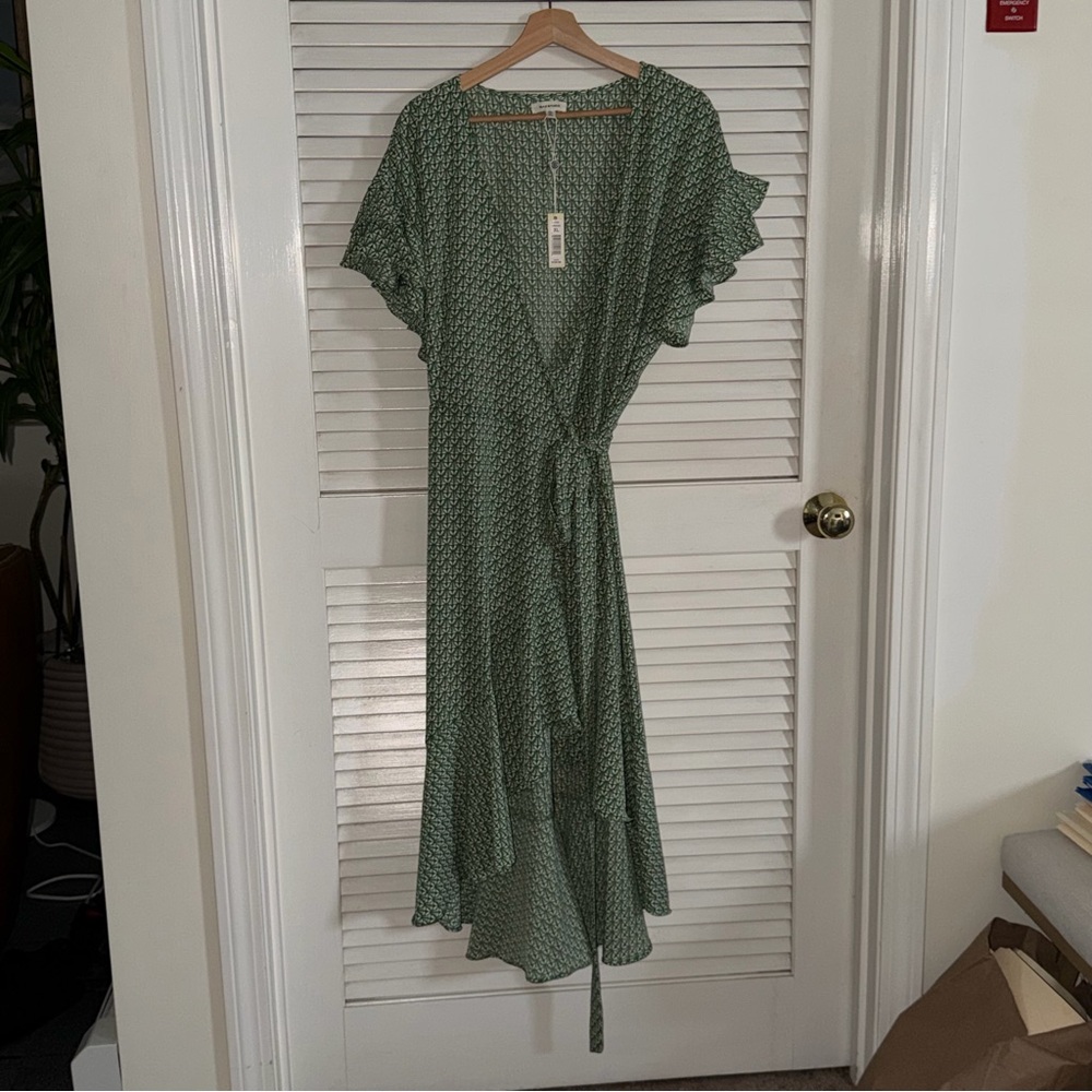 Max Studio High Low Dress in Green